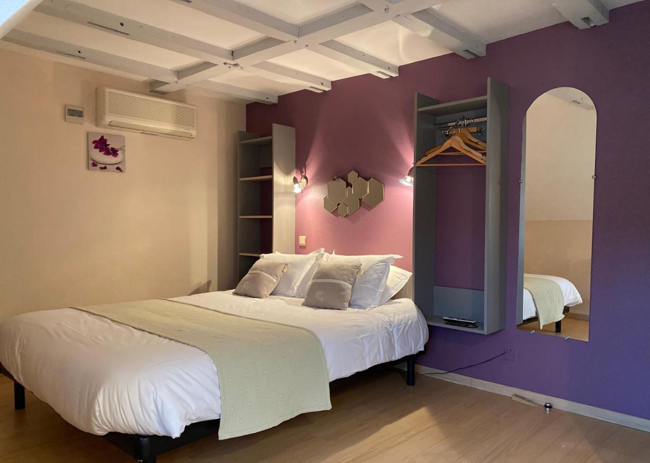 Hotel Des Bains Figeac Bagian luar foto